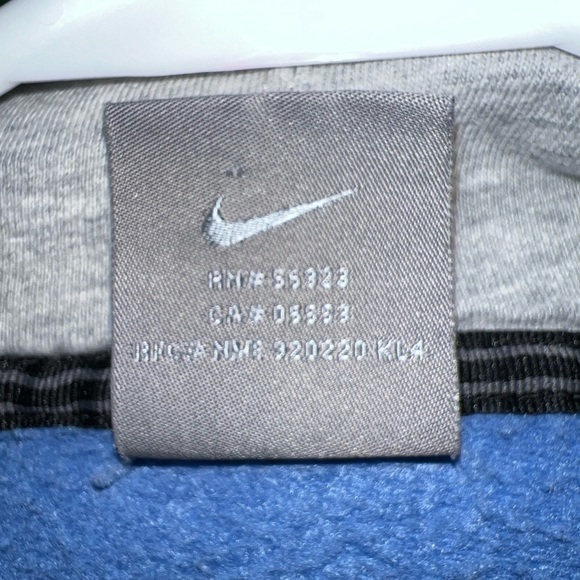 RARE COLOR VINTAGE NIKE CENTER SWOOSH MINI CAROLINA BLUE HOODIE KIDS LARGE - Picture 4 of 6